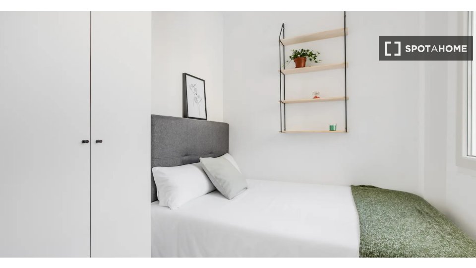 Double room Madrid, 11 beds — photo 36
