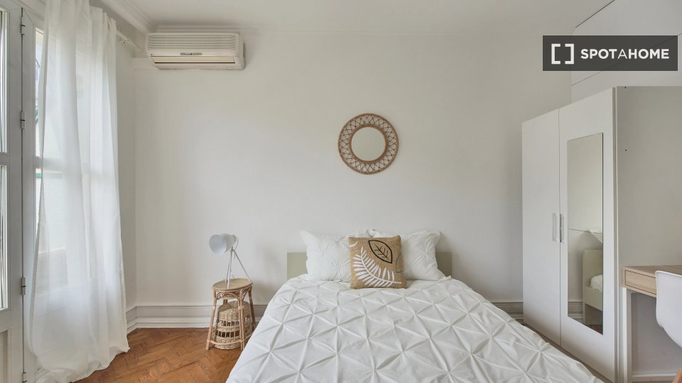 Double room Lisbon, 8 beds — photo 12