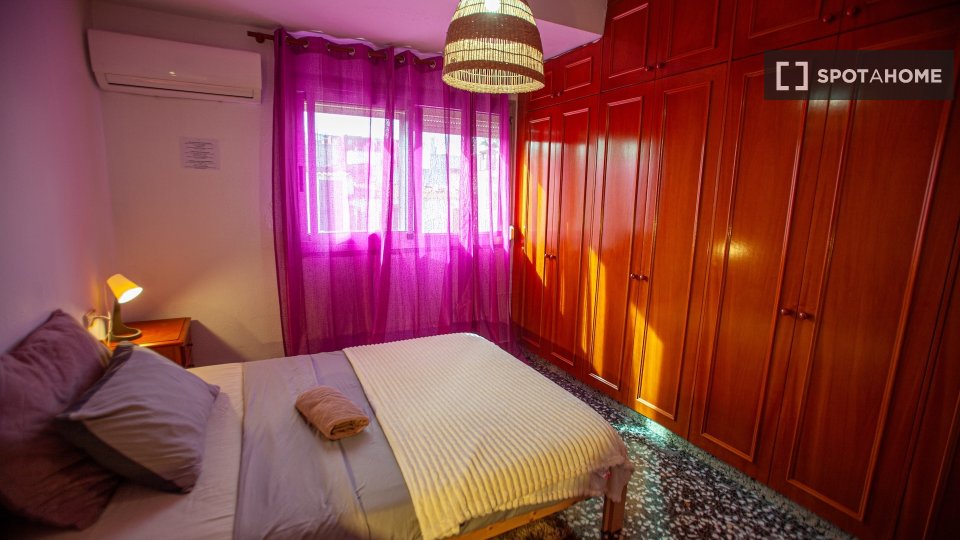 Double room Valencia, 4 beds, 140m² — photo 21