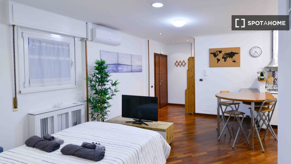 Apartment Rome, 1 bed, 40m² — photo 6