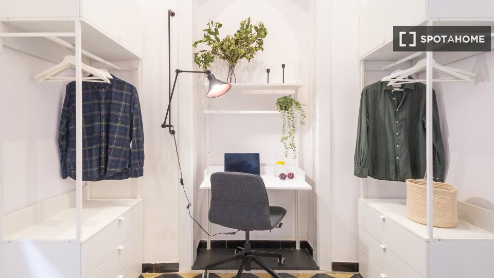 Double room Barcelona, 16 beds, 380m² — photo 3