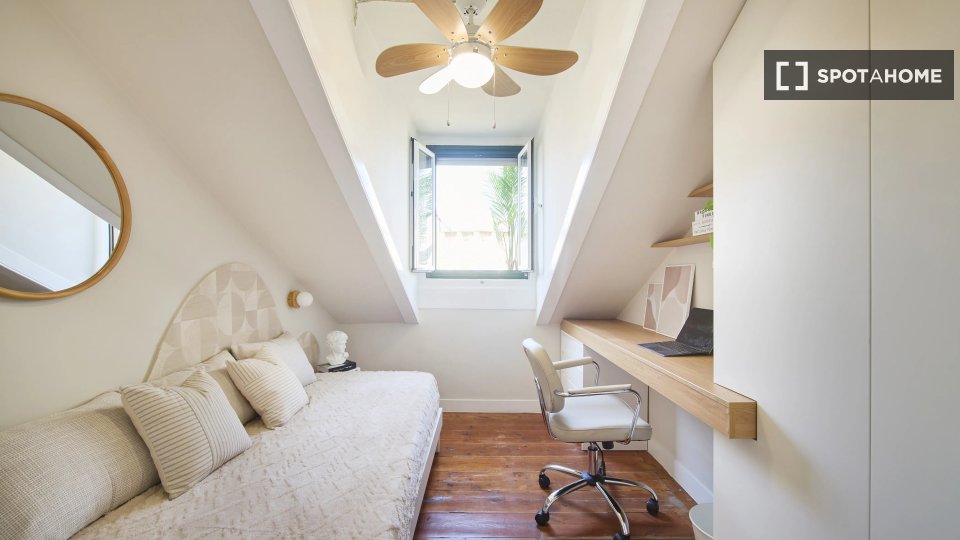 Double room Lisbon, 7 beds — photo 10