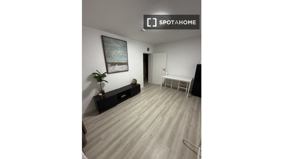 Apartment Cologne, 1 bed, 70m² — photo 3