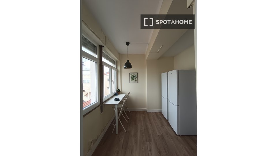 Double room Lisbon, 9 beds, 160m² — photo 3