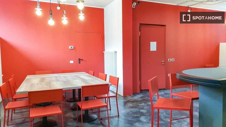 Double room Trento, 2 beds — photo 16