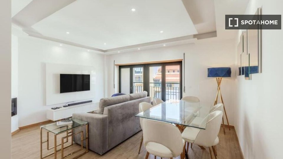 Apartment Lisbon, 2 beds — photo 13