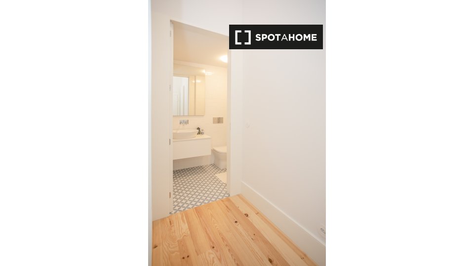 Apartment Porto, 1 bed, 48m² — photo 9