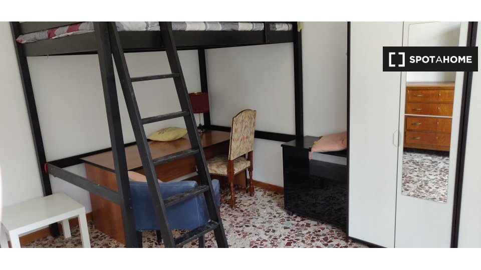 Double room Milan, 3 beds, 100m² — photo 11