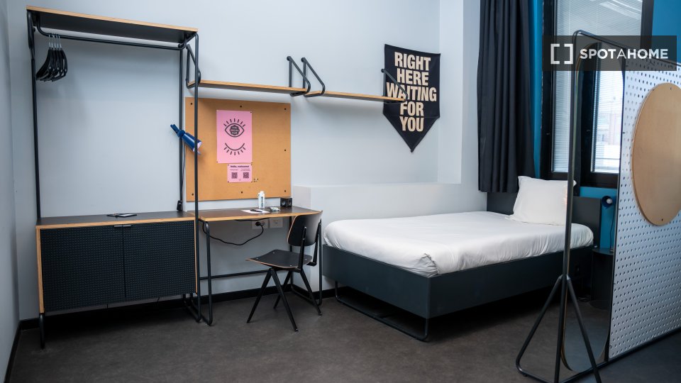 Double room Bologna, 2 beds — photo 7