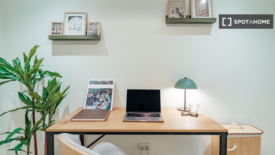 Apartment Barcelona, 1 bed, 65m² — photo 17