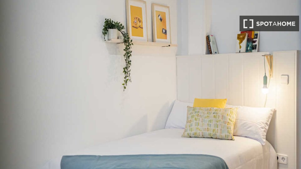 Double room Madrid, 25 beds — photo 50