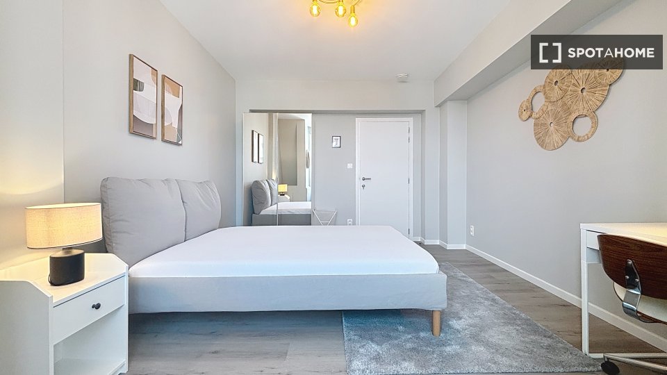 Double room Brussels, 5 beds — photo 11
