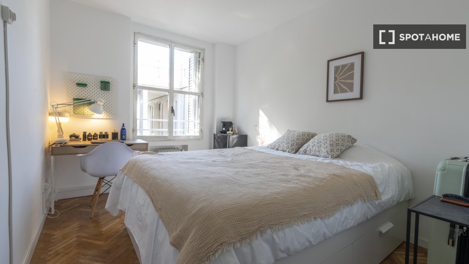 Double room Madrid, 6 beds — photo 60