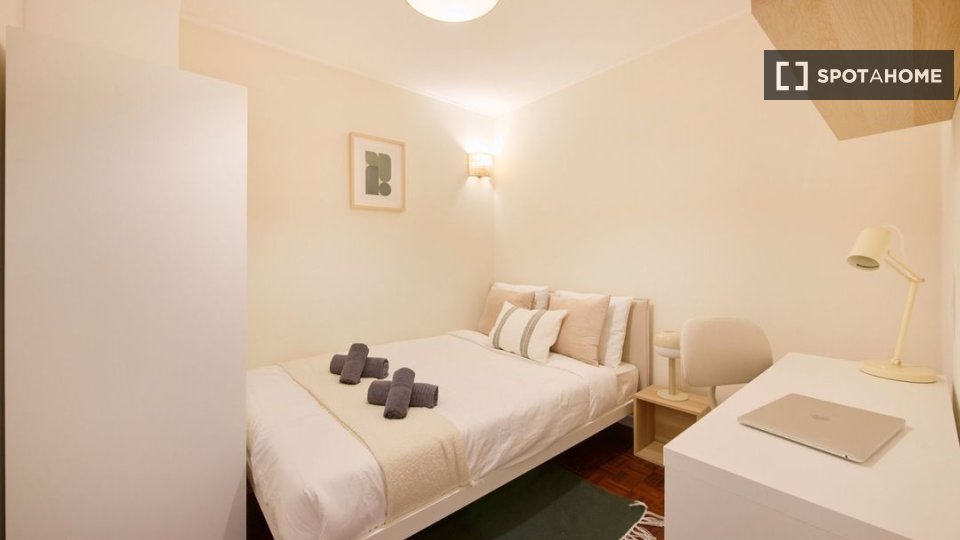 Double room Lisbon, 10 beds — photo 11