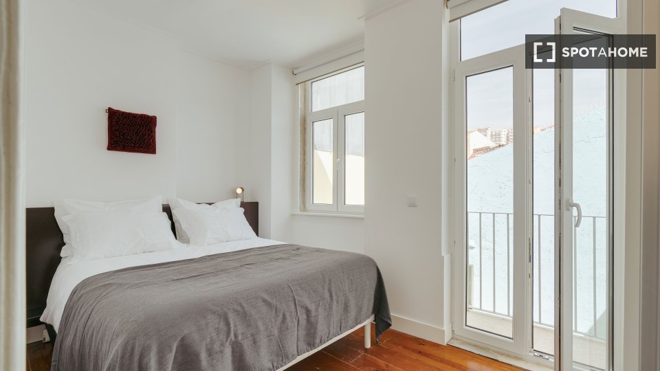 Apartment Lisbon, 1 bed, 65m² — photo 8