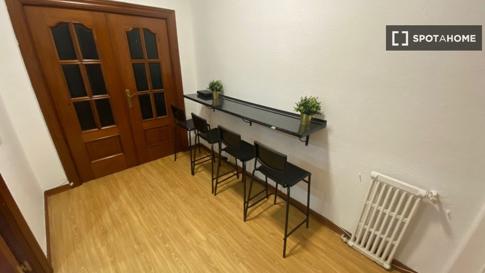 Double room Madrid, 6 beds — photo 10