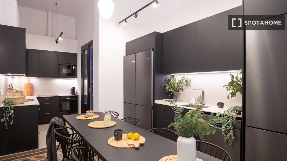 Double room Barcelona, 16 beds, 380m² — photo 25