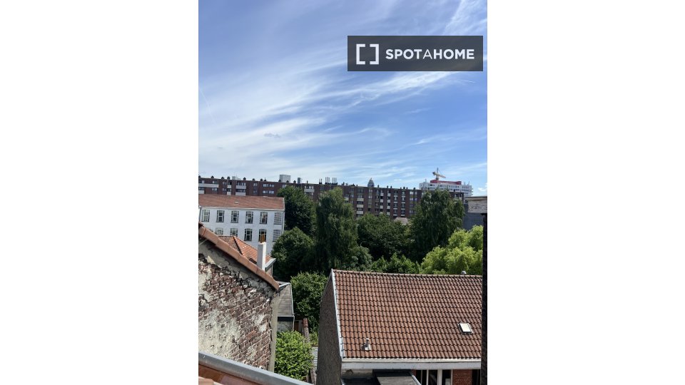 Double room Brussels, 9 beds, 13m² — photo 20