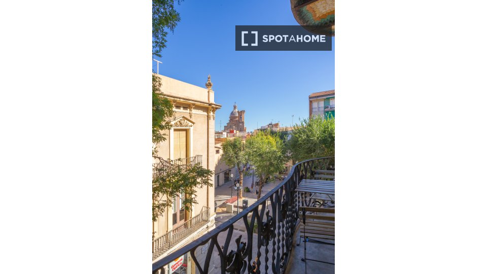 Double room Barcelona, 5 beds, 120m² — photo 9