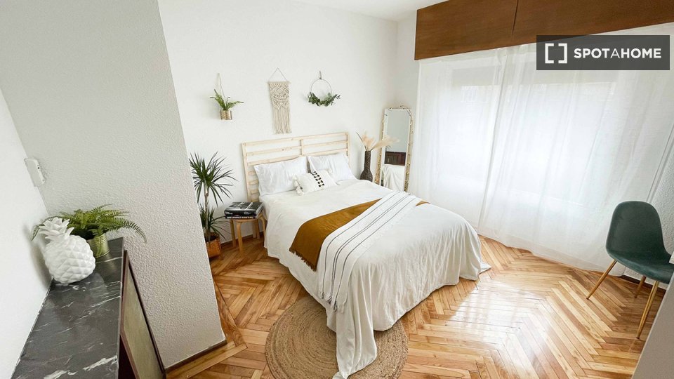 Double room Madrid, 7 beds — photo 2