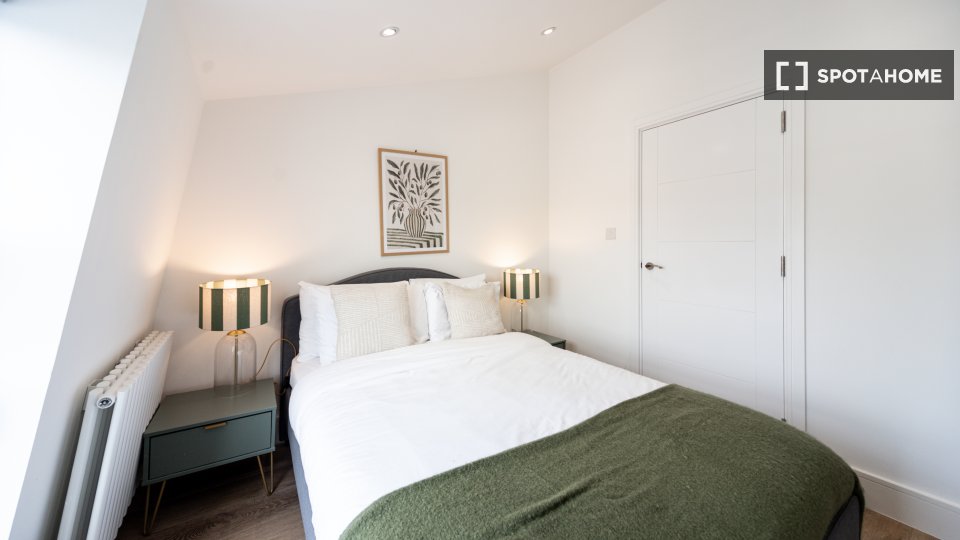 Apartment London, 2 beds, 60m² — photo 22