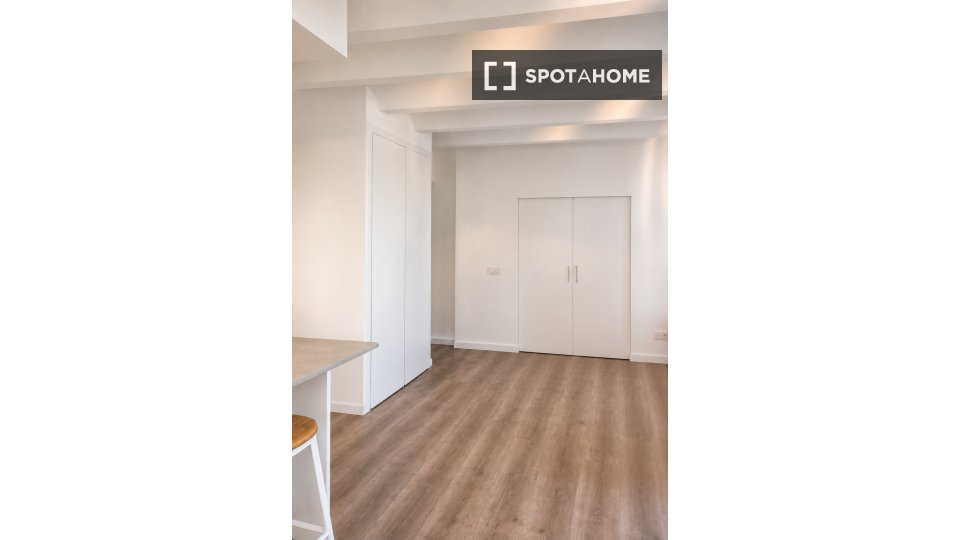 Apartment Valencia, 2 beds, 94m² — photo 10