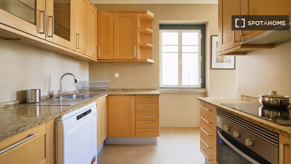 Double room Lisbon, 6 beds — photo 5