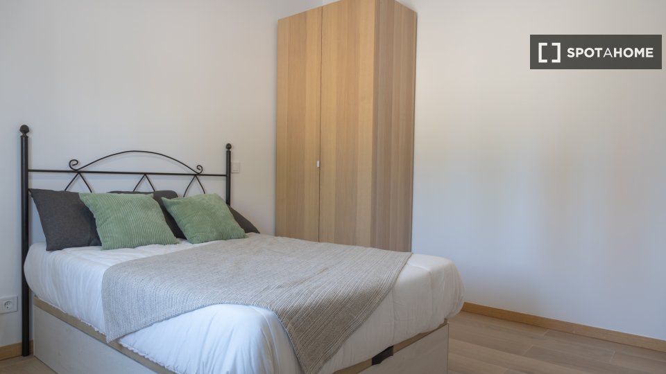Double room Madrid, 5 beds — photo 19