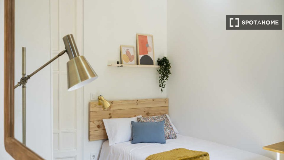 Double room Madrid, 8 beds — photo 51