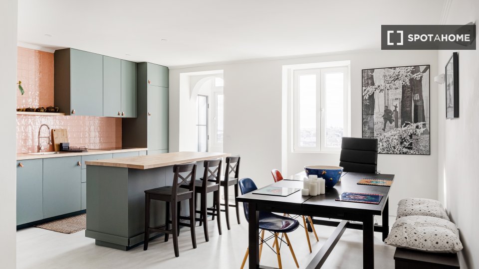 Apartment Lisbon, 3 beds — photo 17