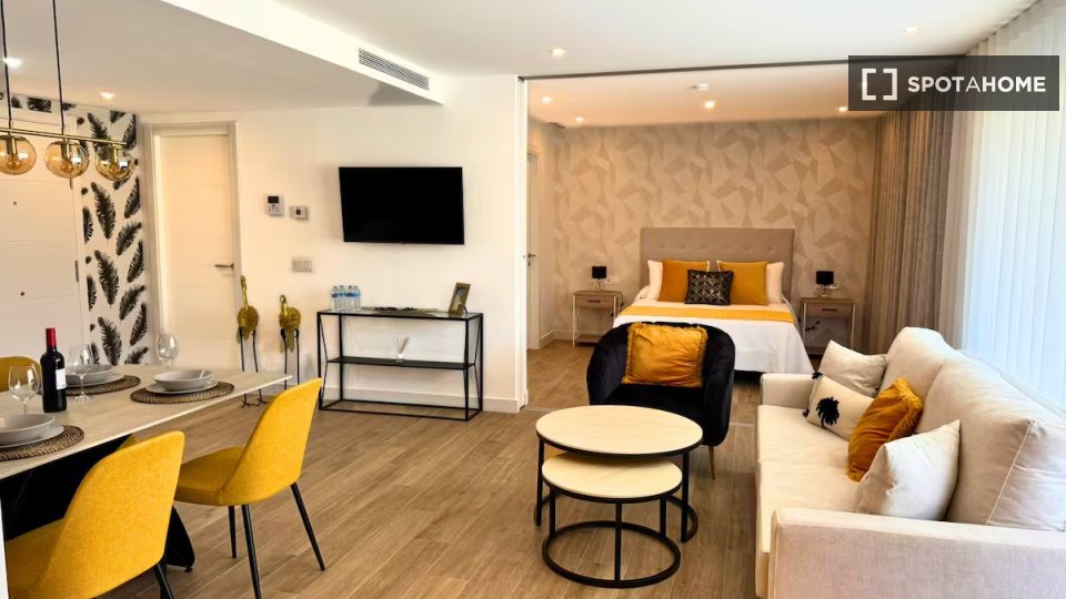 Apartment Malaga, 2 beds — photo 1