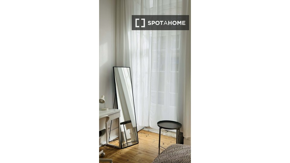 Double room Lisbon, 5 beds, 170m² — photo 19