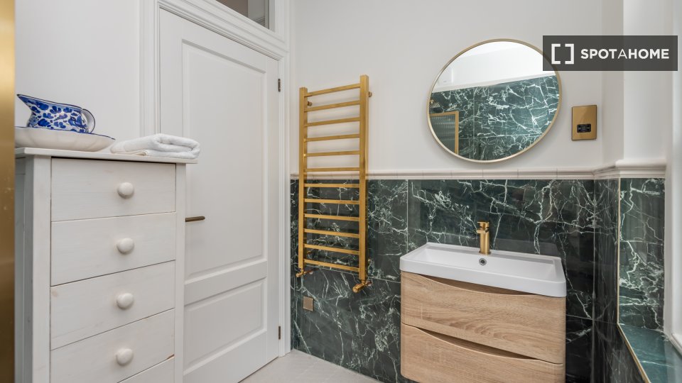 Apartment London, 2 beds — photo 19