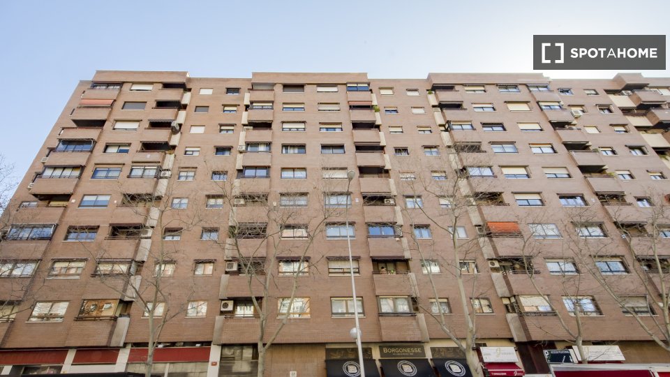 Double room Madrid, 7 beds — photo 9