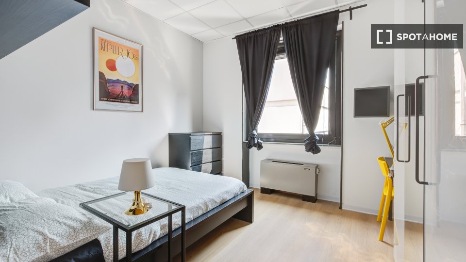 Double room Milan, 8 beds, 178m² — photo 7