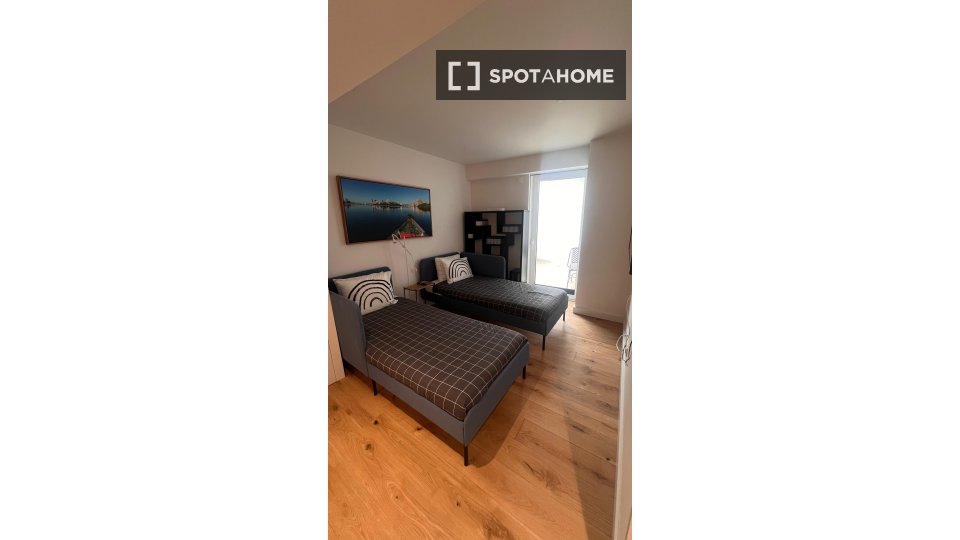 Apartment Lisbon, 2 beds, 104m² — photo 7