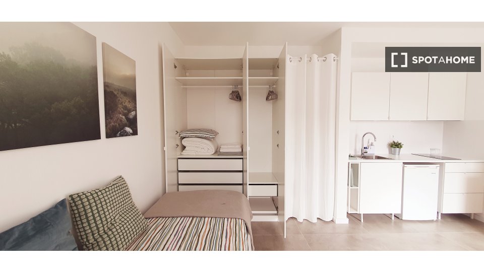 Apartment mono Lisbon, 24m² — photo 13