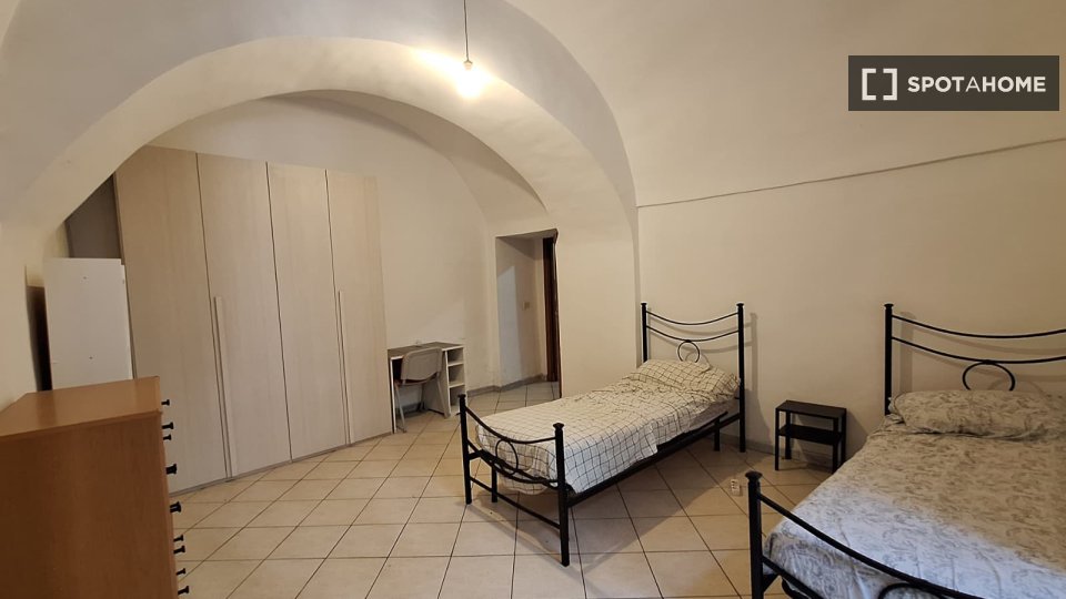 Double room Naples, 5 beds — photo 12