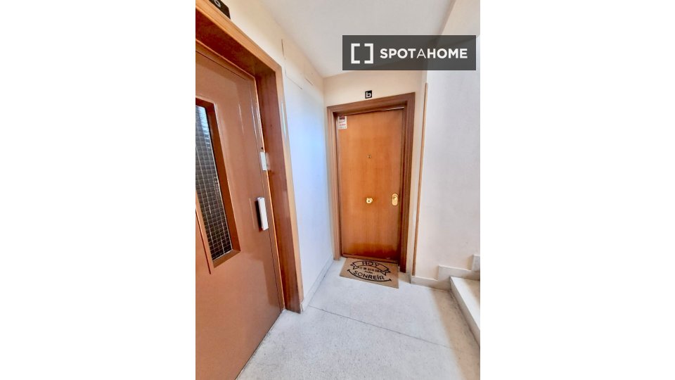 Double room Madrid, 5 beds — photo 18