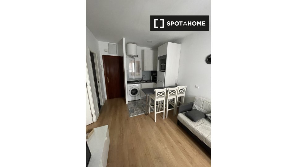 Apartment Madrid, 1 bed, 35m² — photo 1