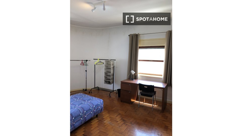 Apartment Coimbra, 4 beds — photo 17