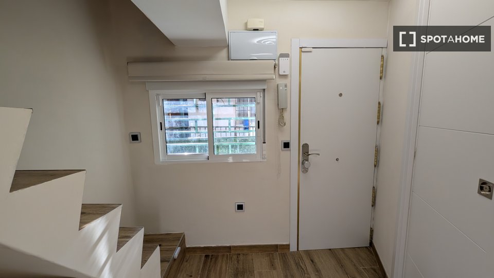 Apartment Madrid, 1 bed, 35m² — photo 14