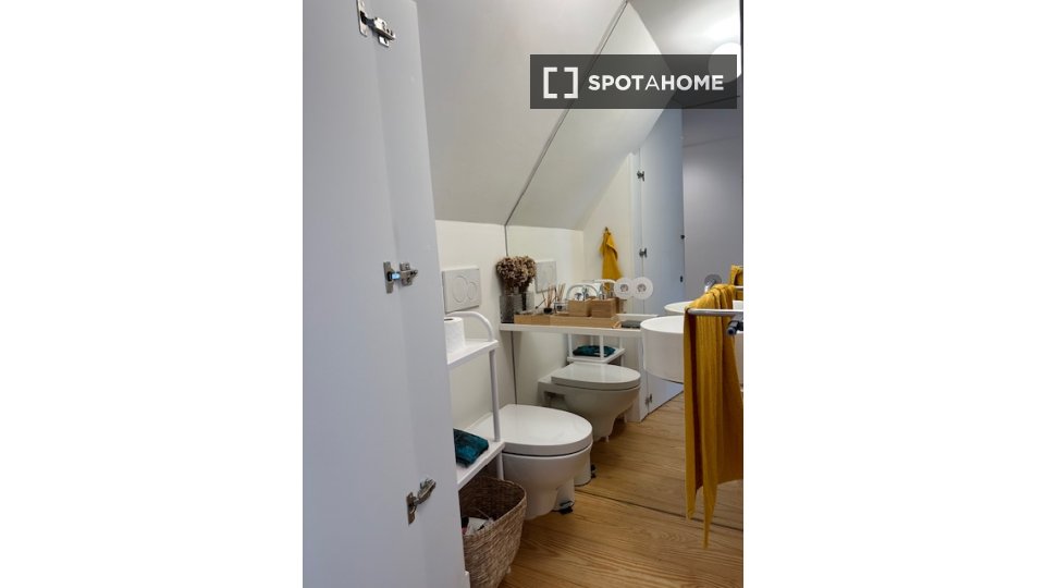 Apartment Lisbon, 1 bed, 78m² — photo 12