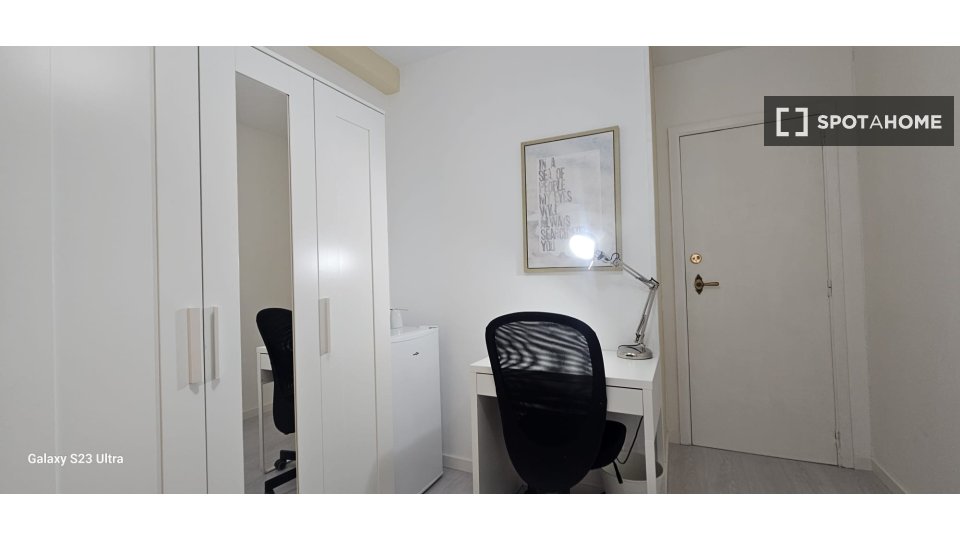 Double room Alcala_De_Henares, 5 beds, 120m² — photo 5