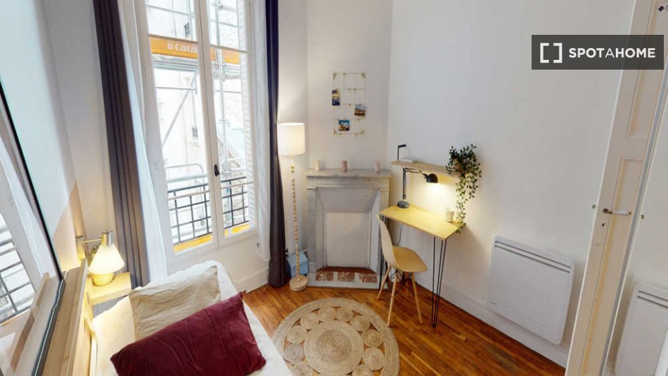 Double room Paris, 5 beds, 120m² — photo 25