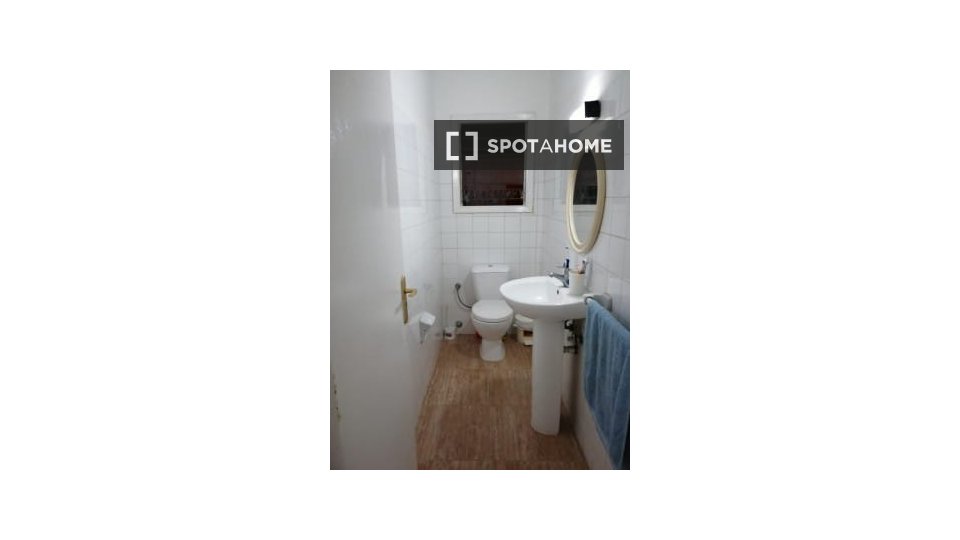 Double room Santa_Cruz_De_Tenerife, 4 beds, 90m² — photo 5