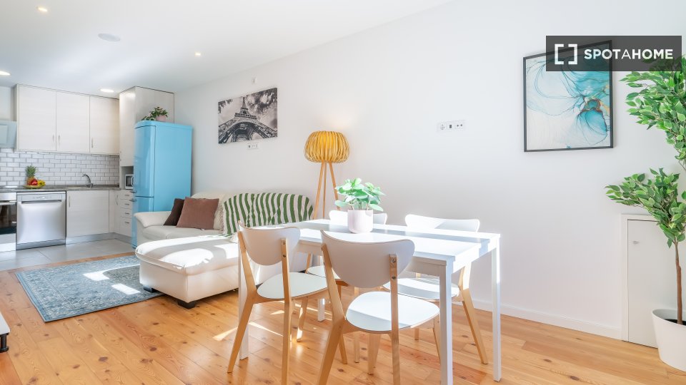 Apartment Porto, 3 beds, 50m² — photo 14