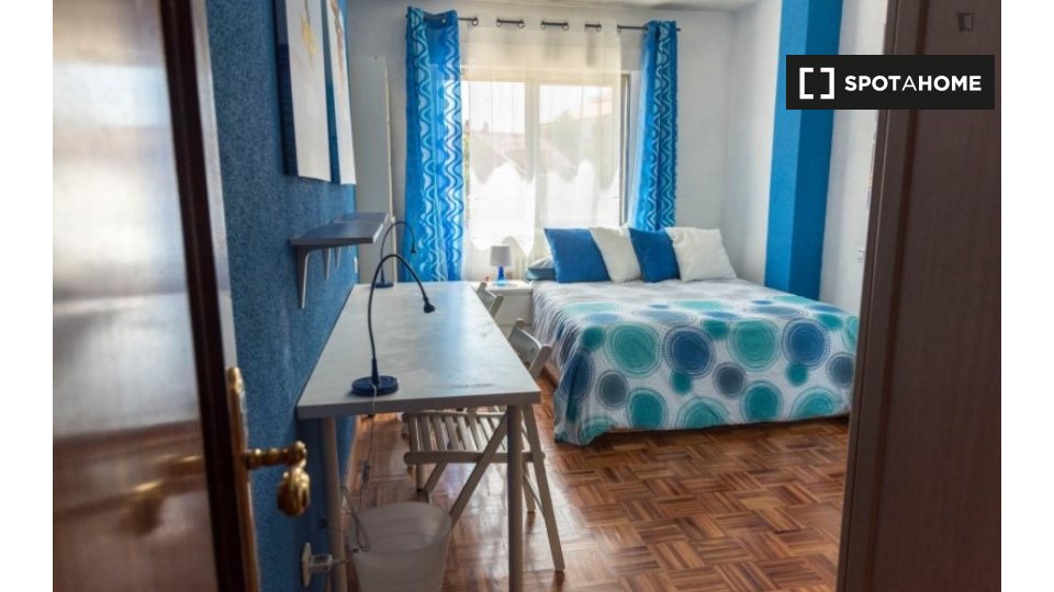 Double room Alcala_De_Henares, 5 beds, 110m² — photo 1