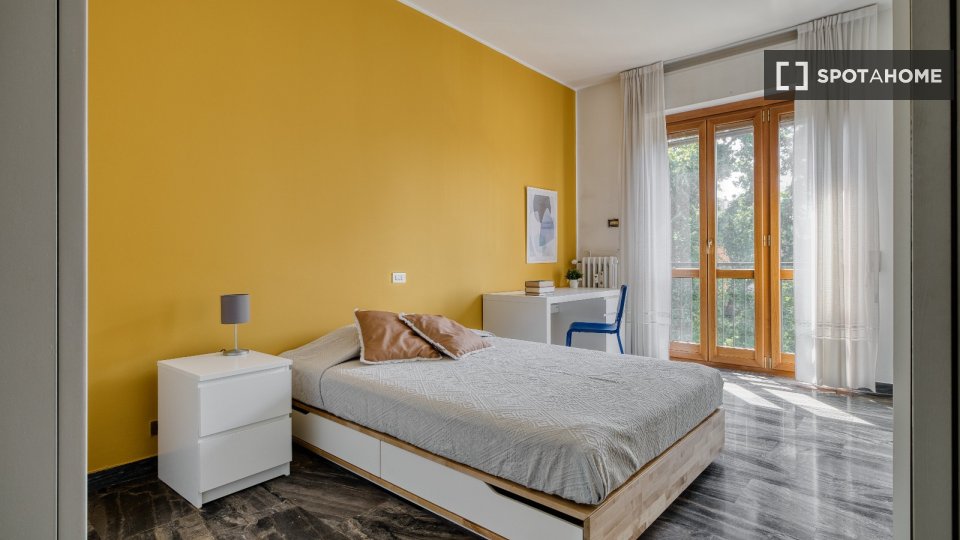 Double room Milan, 3 beds, 147m² — photo 12