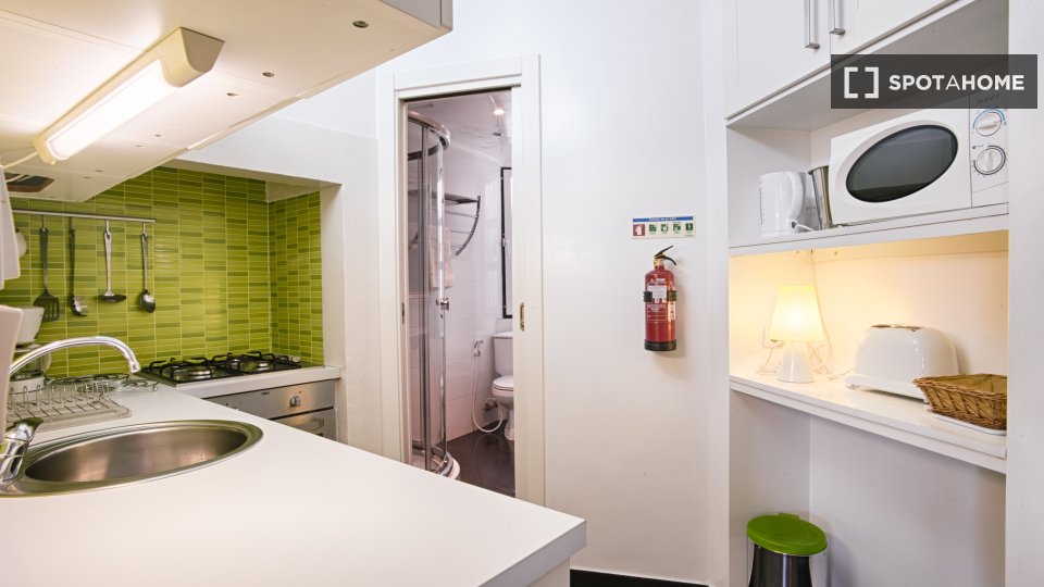 Apartment Lisbon, 2 beds, 85m² — photo 4